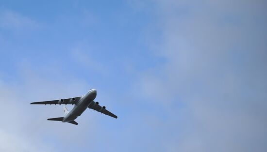 Rehearsing V-Day military parade on May 9