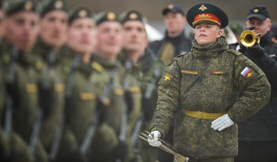 Rehearsing V-Day military parade on May 9