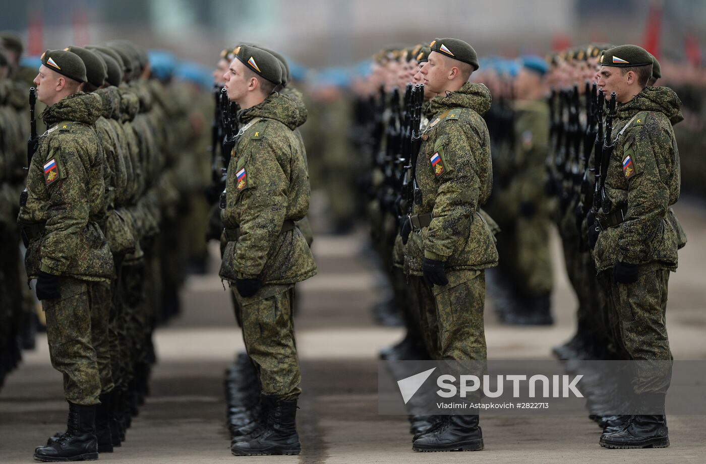 Rehearsing V-Day military parade on May 9