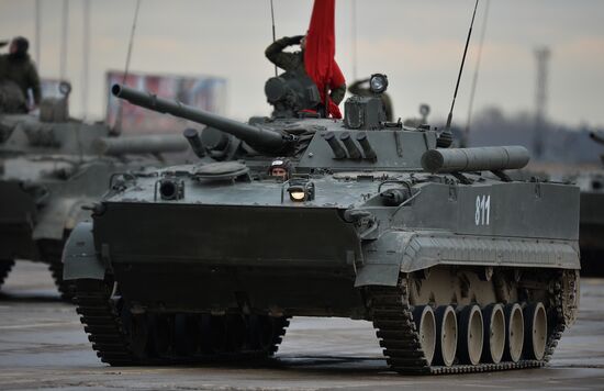 Rehearsing V-Day military parade on May 9