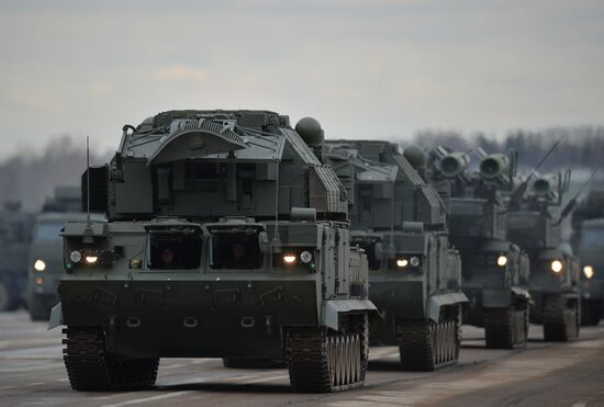Rehearsing V-Day military parade on May 9