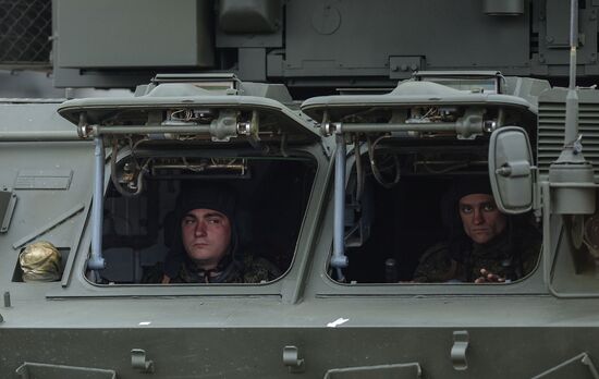 Rehearsing V-Day military parade on May 9