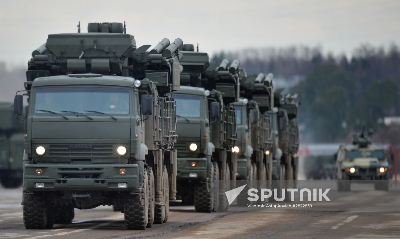 Rehearsing V-Day military parade on May 9