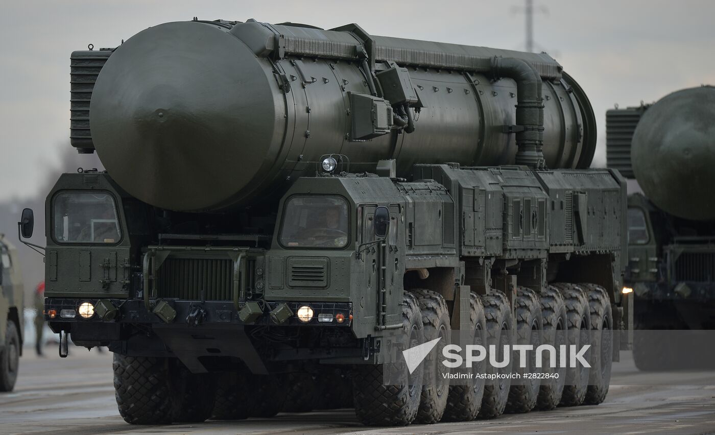 Rehearsing V-Day military parade on May 9