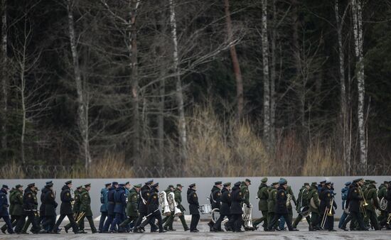Rehearsing V-Day military parade on May 9