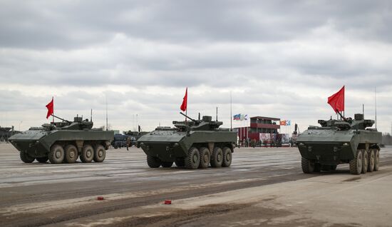 Rehearsing V-Day military parade on May 9