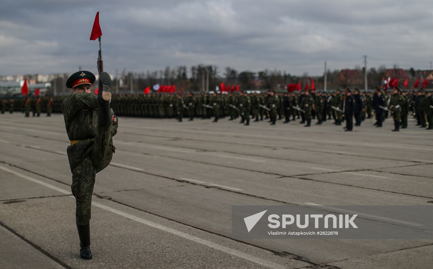 Rehearsing V-Day military parade on May 9