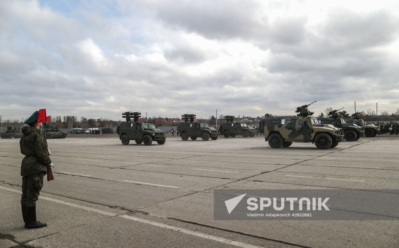 Rehearsing V-Day military parade on May 9