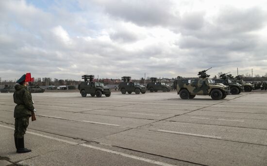 Rehearsing V-Day military parade on May 9