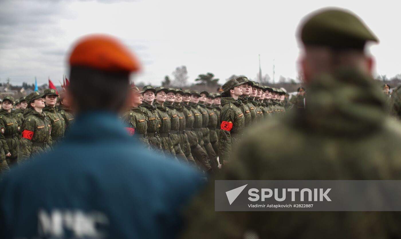 Rehearsing V-Day military parade on May 9