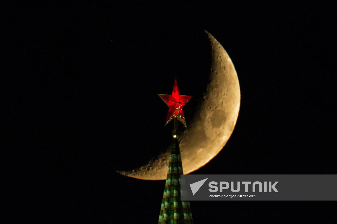 The Moon over the Moscow Kremlin