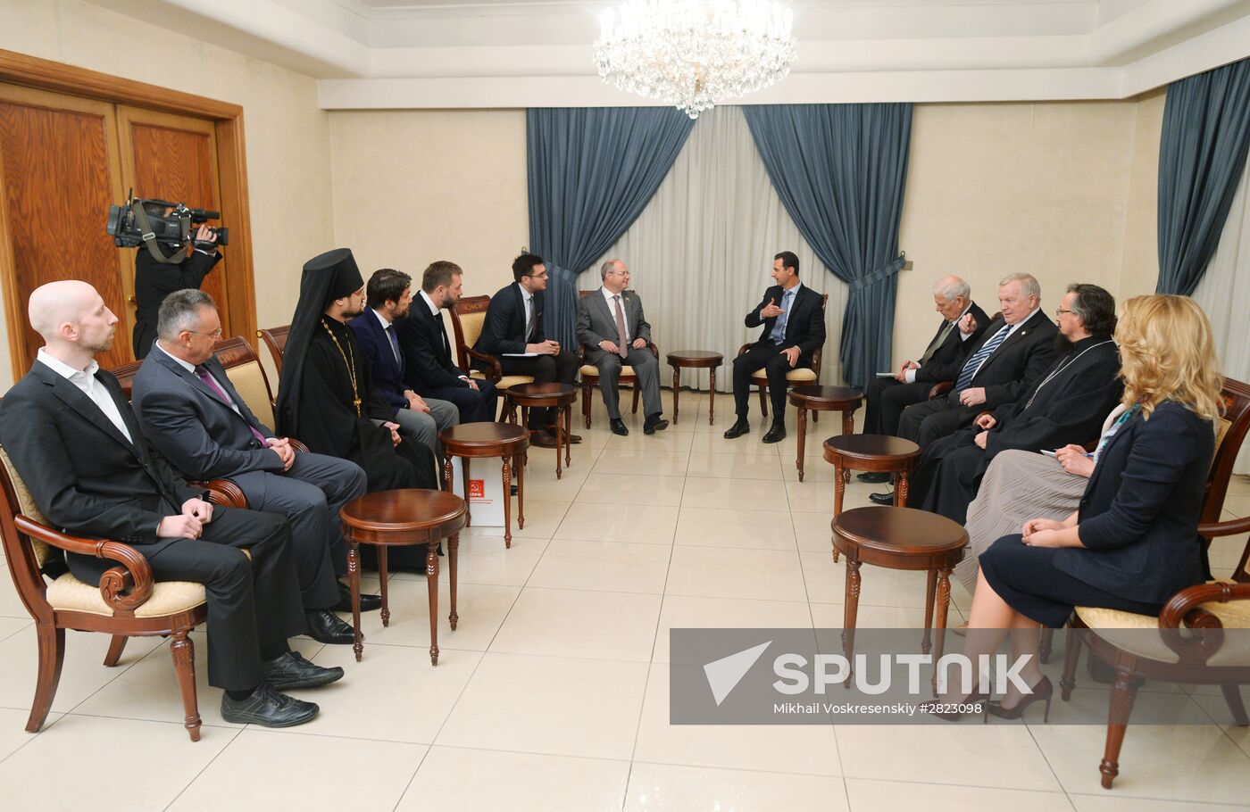 Syrian President Bashar al-Assad meets with Russian parliamentary delegation