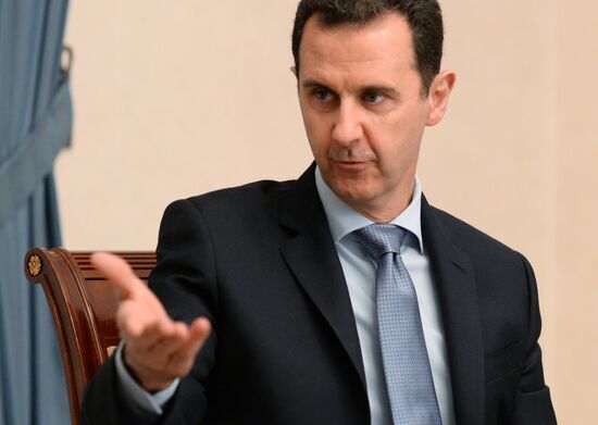 Syrian President Bashar al-Assad meets with Russian parliamentary delegation
