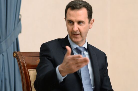 Syrian President Bashar al-Assad meets with Russian parliamentary delegation