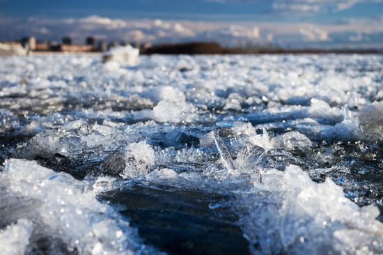 Ice breaks on Irtysh river in Omsk Region