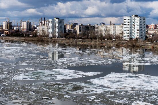 Ice drift on Irtysh River in Omsk Region