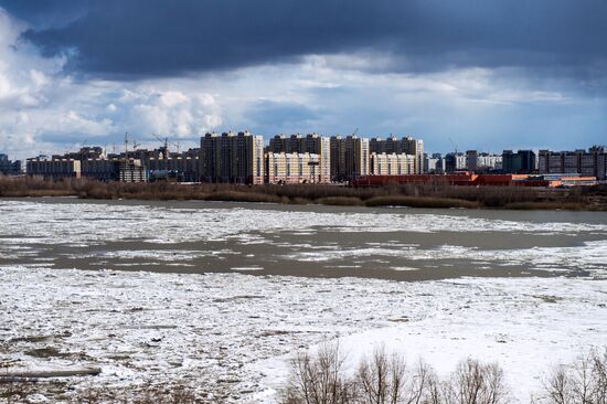 Ice drift on Irtysh River in Omsk Region