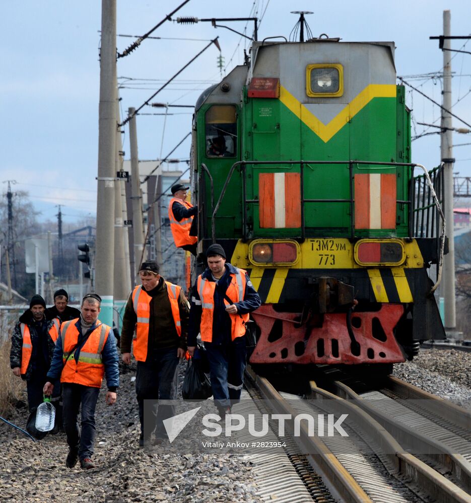 Summer railway track repair campaign by Far Eastern Railway