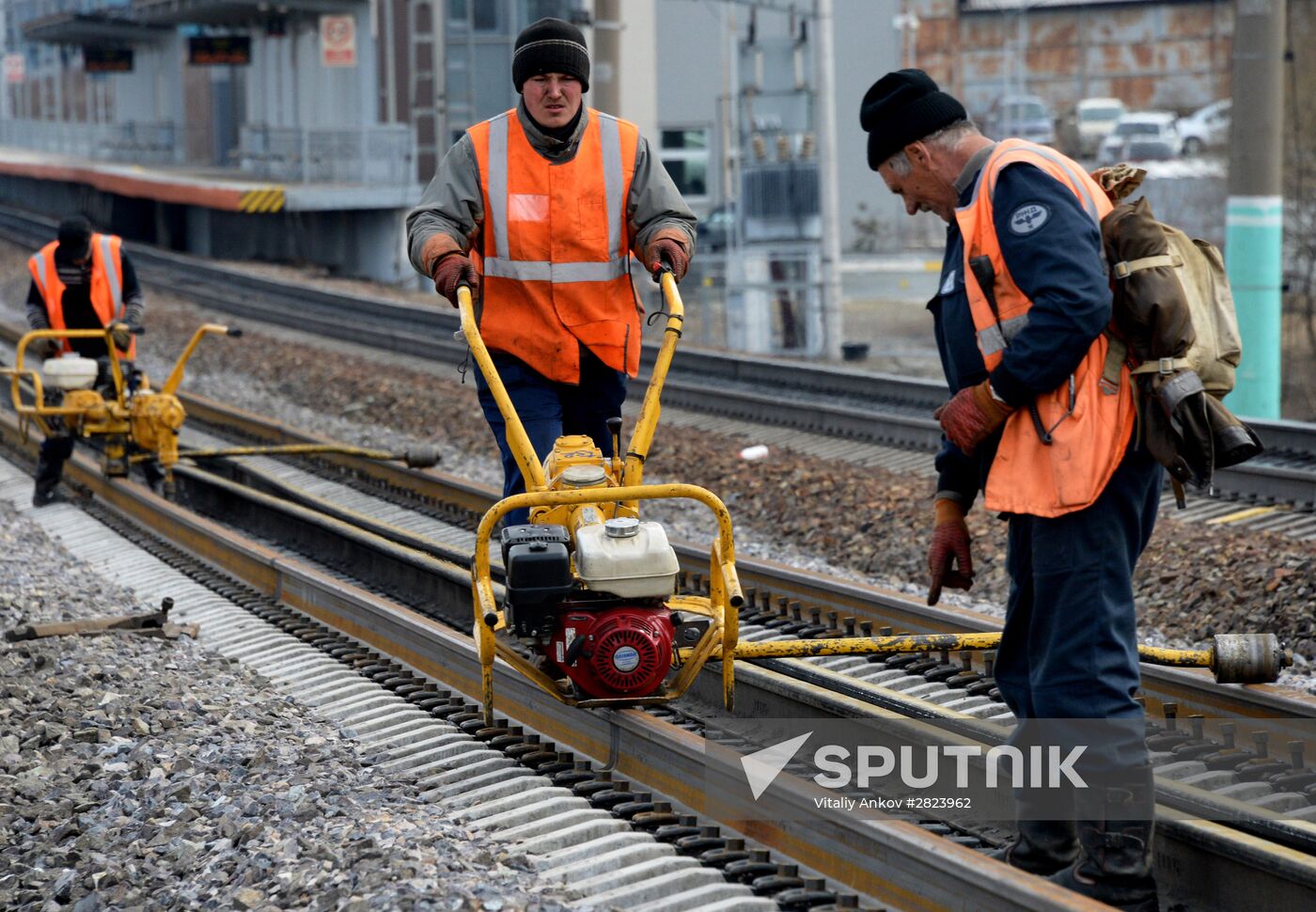 Summer railway track repair campaign by Far Eastern Railway