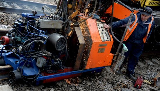 Summer railway track repair campaign by Far Eastern Railway