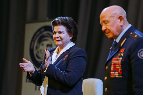 Valentina Tereshkova and Alexei Leonov meet with school and university students in Blagoveshchensk