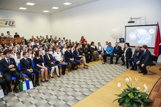 Valentina Tereshkova and Alexei Leonov meet with school and university students in Blagoveshchensk