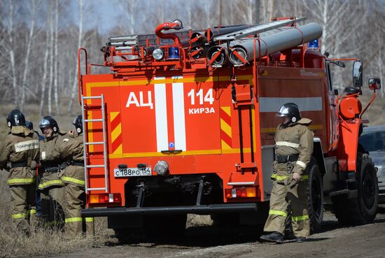 Extinguishing natural fires in Novosibirsk