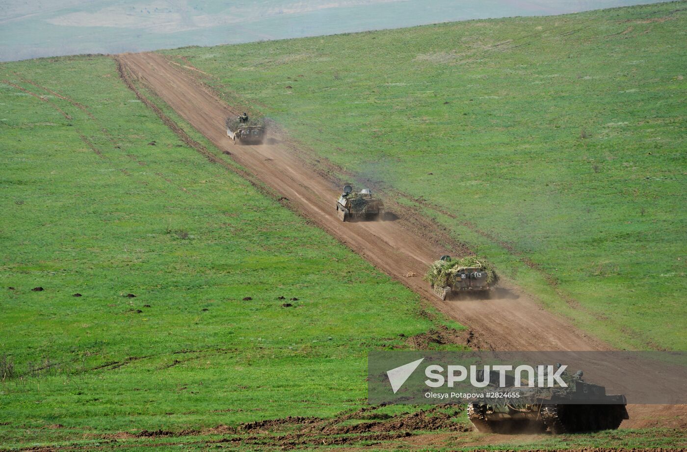 Military exercises in Lugansk poeple's Republic