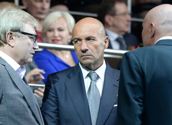 Dzhakhan Pollyeva's anniversary gala