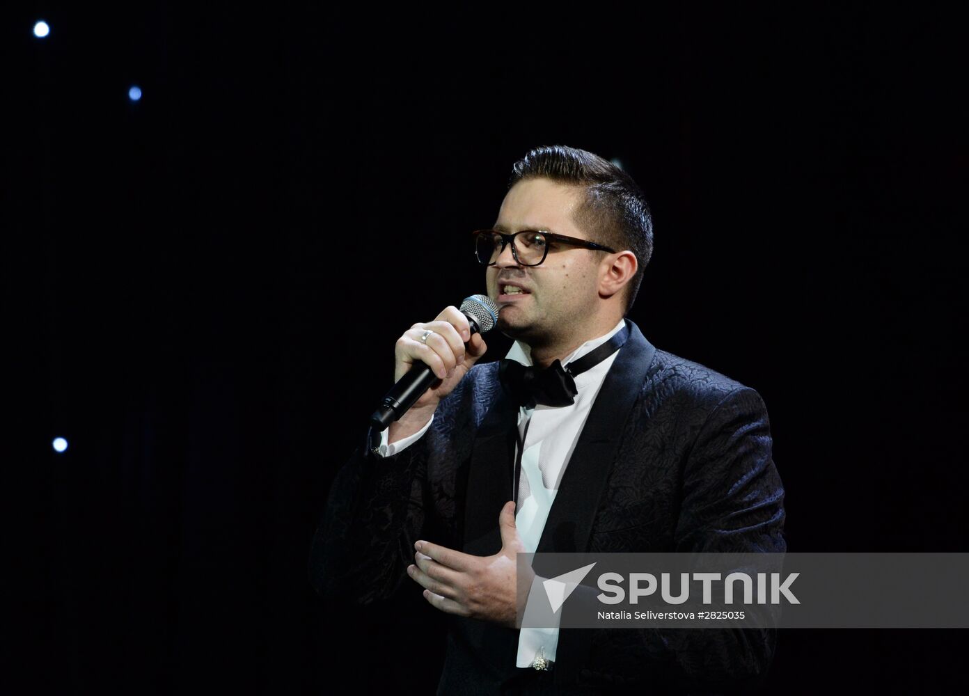 Dzhakhan Pollyeva's anniversary gala