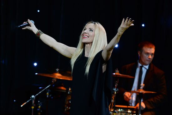 Dzhakhan Pollyeva's anniversary gala