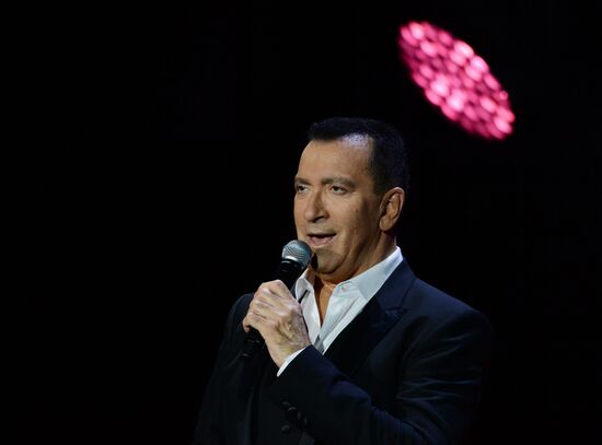 Dzhakhan Pollyeva's anniversary gala