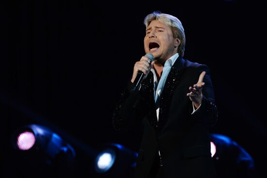 Dzhakhan Pollyeva's anniversary gala