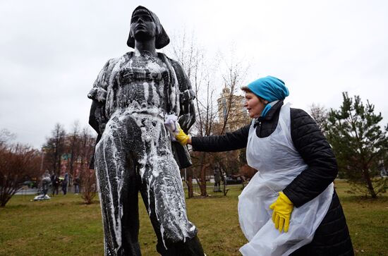 City Cleanup Day in Moscow