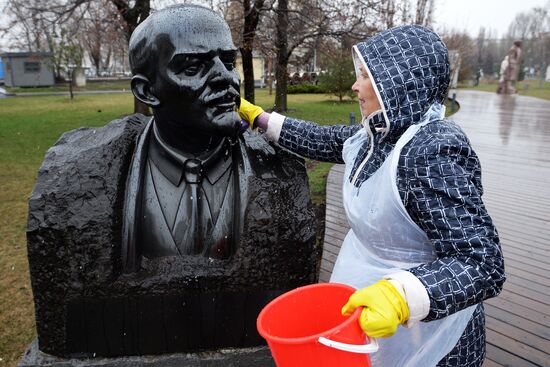 City Cleanup Day in Moscow