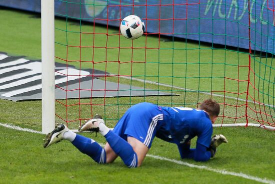 Football. Russian Premier League. Lokomotiv vs. CSKA