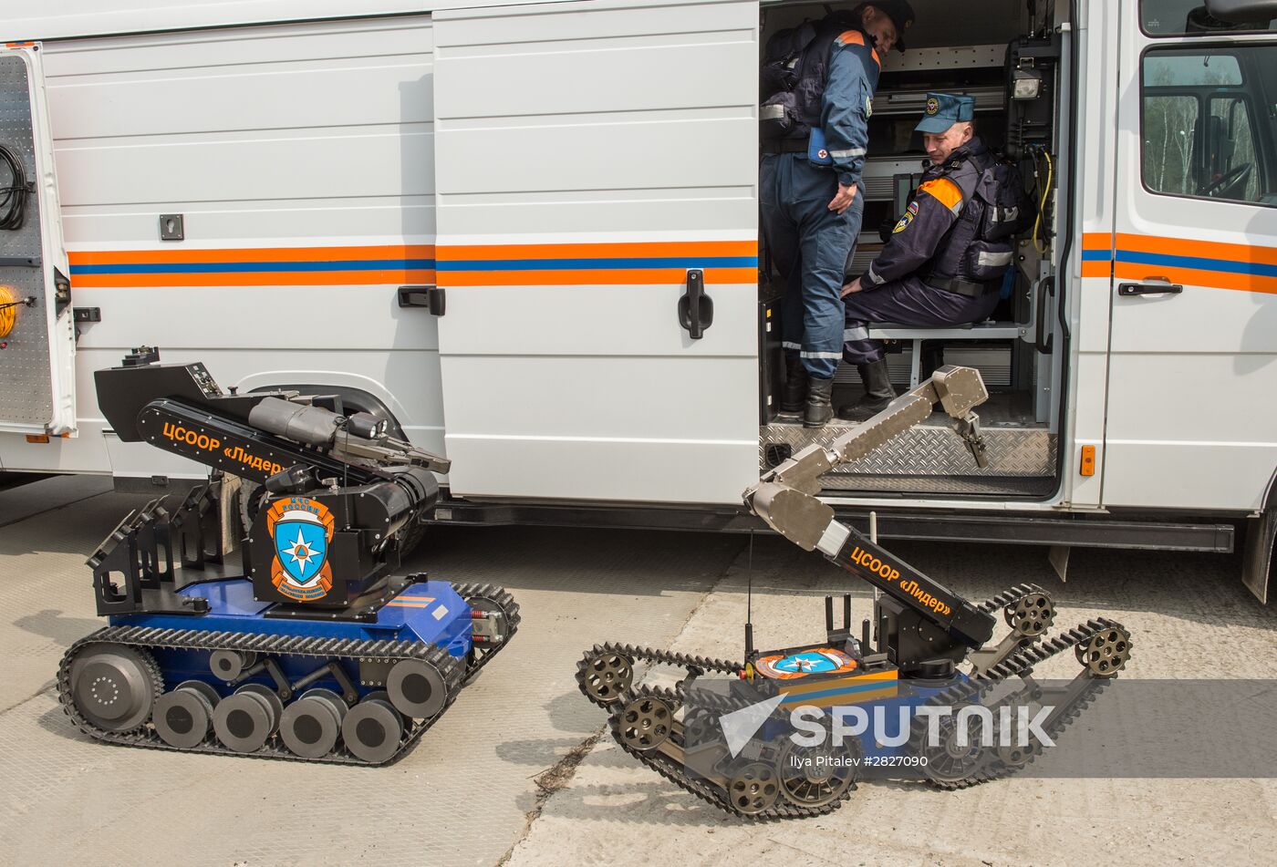 Emergencies ministry shows its technology for radiation-hit situation removal