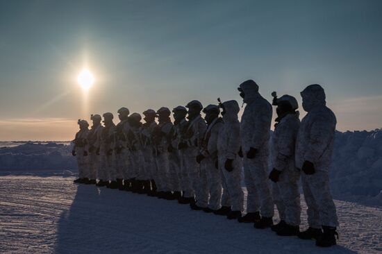 Drill of special ops unit of Chechen Republic near North Pole