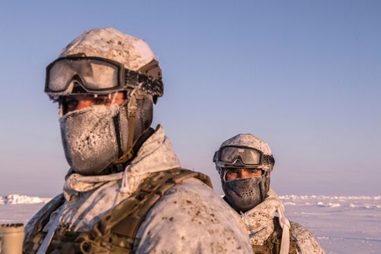 Drill of special ops unit of Chechen Republic near North Pole