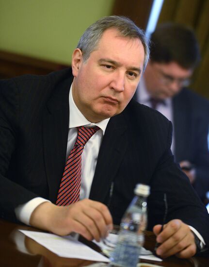 Russian Vice-Prime Minister Dmitry Rogozin meets with Indian Foreign Minister Sushma Swaraj