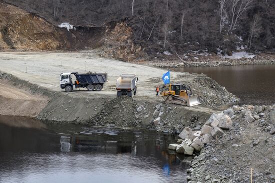 River Bureya damming at Nizhne-Bureiskaya HPP in Amur region
