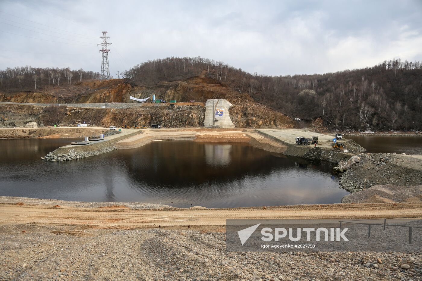 River Bureya damming at Nizhne-Bureiskaya HPP in Amur region