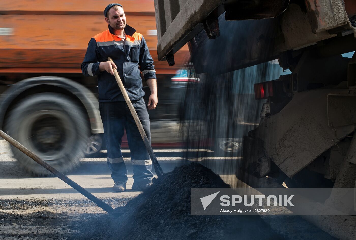Road repairs in Omsk