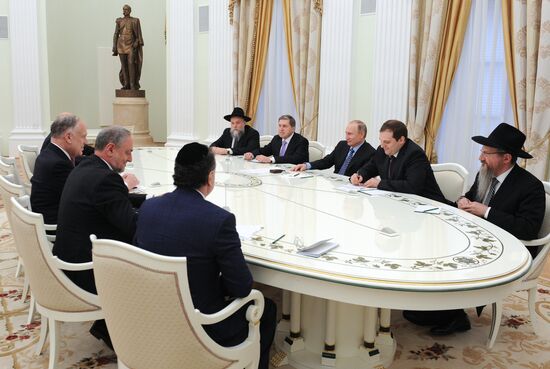 President Vladimir Putin meets with World Jewish Congress President Ronald S. Lauder
