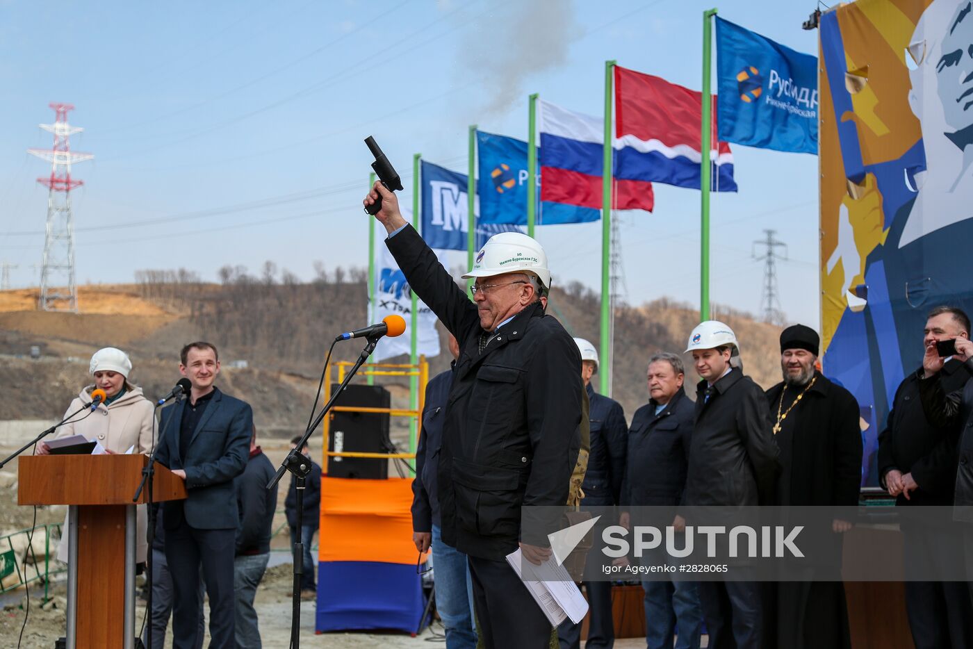 River Bureya damming at Nizhne-Bureiskaya HPP in Amur region