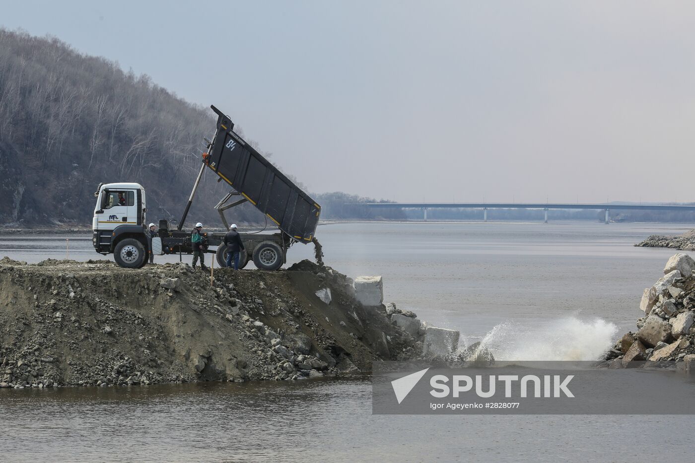 River Bureya damming at Nizhne-Bureiskaya HPP in Amur region
