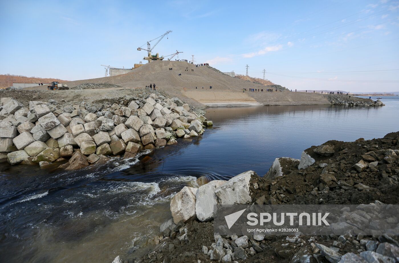 River Bureya damming at Nizhne-Bureiskaya HPP in Amur region