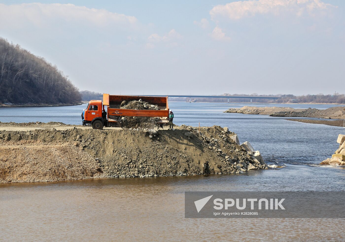 River Bureya damming at Nizhne-Bureiskaya HPP in Amur region