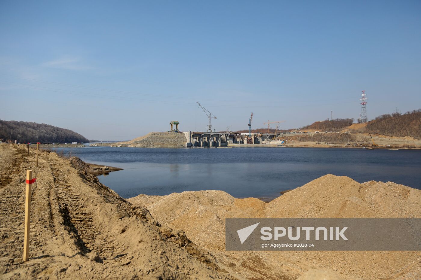River Bureya damming at Nizhne-Bureiskaya HPP in Amur region
