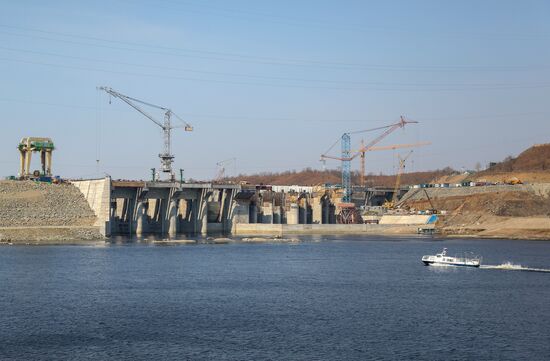 River Bureya damming at Nizhne-Bureiskaya HPP in Amur region